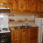 Apartament Maria Makri *